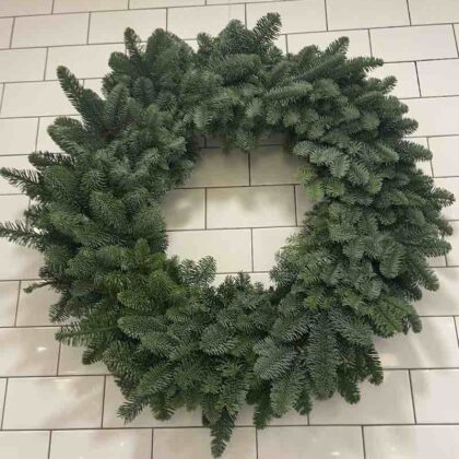 Medium Wreath 16 Inches in Diameter